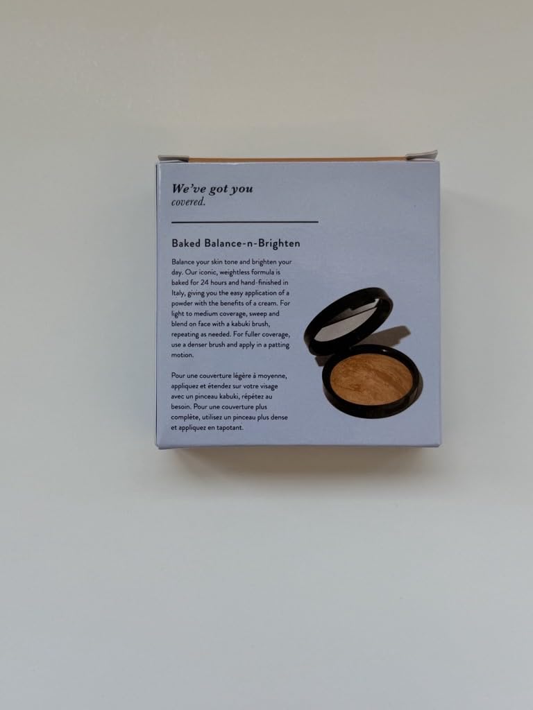 Laura Geller Baked Powder Foundation: Color Correcting - Fair