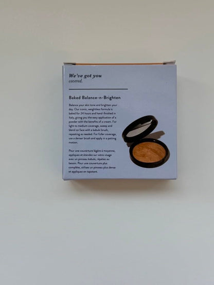 Laura Geller Baked Powder Foundation: Color Correcting - Fair