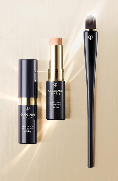 Clé de Peau Beauté Concealer SPF 27 – High Coverage, Radiant Finish, Long-Wear Cream Concealer