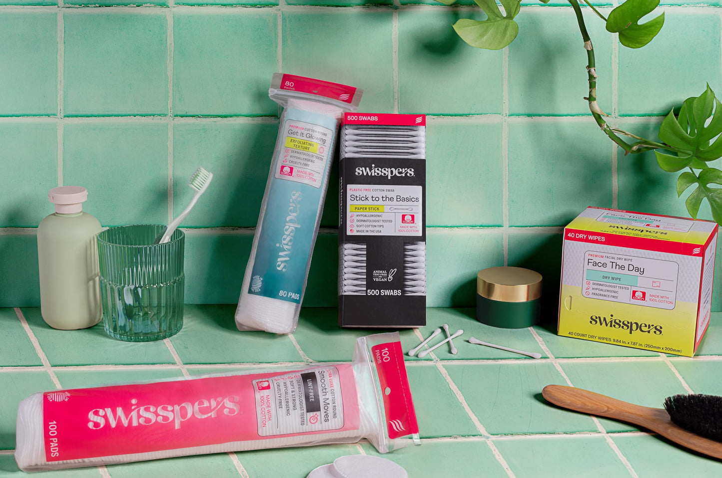 Swisspers Premium Cotton Rounds - 100% Chlorine Free Cotton Face Pads for Makeup, Nail Polish Removal - Dermatologist Tested and Hypoallergenic, Made in USA - 100 Pads (Pack of 3)