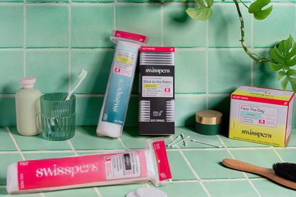 Swisspers Premium Cotton Rounds - 100% Chlorine Free Cotton Face Pads for Makeup, Nail Polish Removal - Dermatologist Tested and Hypoallergenic, Made in USA - 100 Pads (Pack of 3)